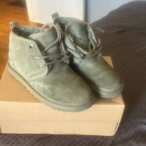 UGG Neumel Women’s Boots Size 40/9
